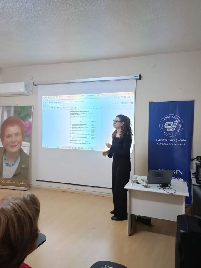 Helikopter Ebeveynlik mi? Destekleyici Ebeveynlik mi?